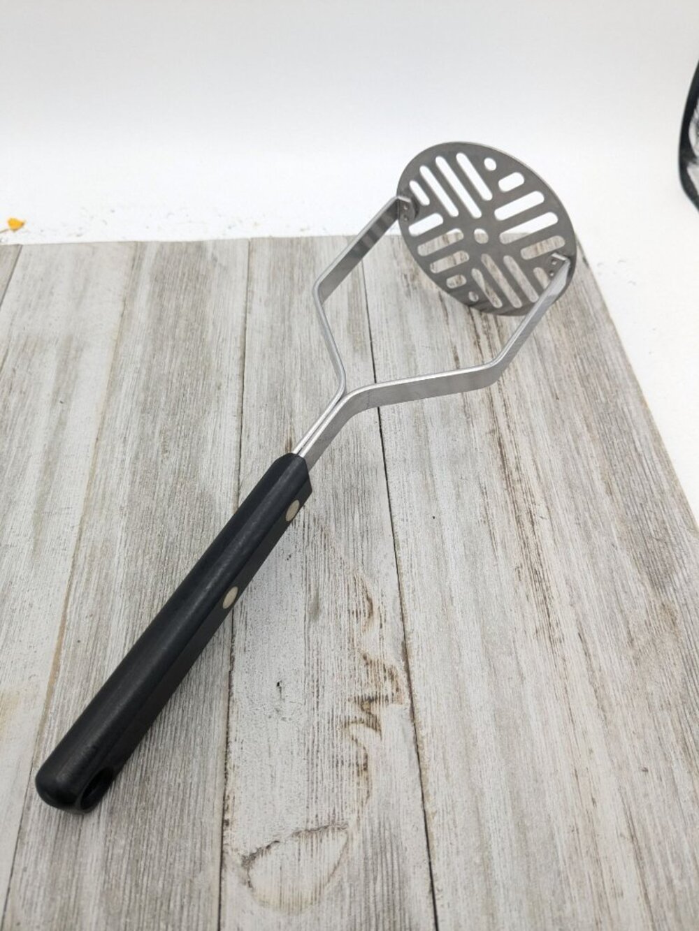 Vintage EKCO Forge #1 Potato Vegetable Masher Black Handle Utensil 9"